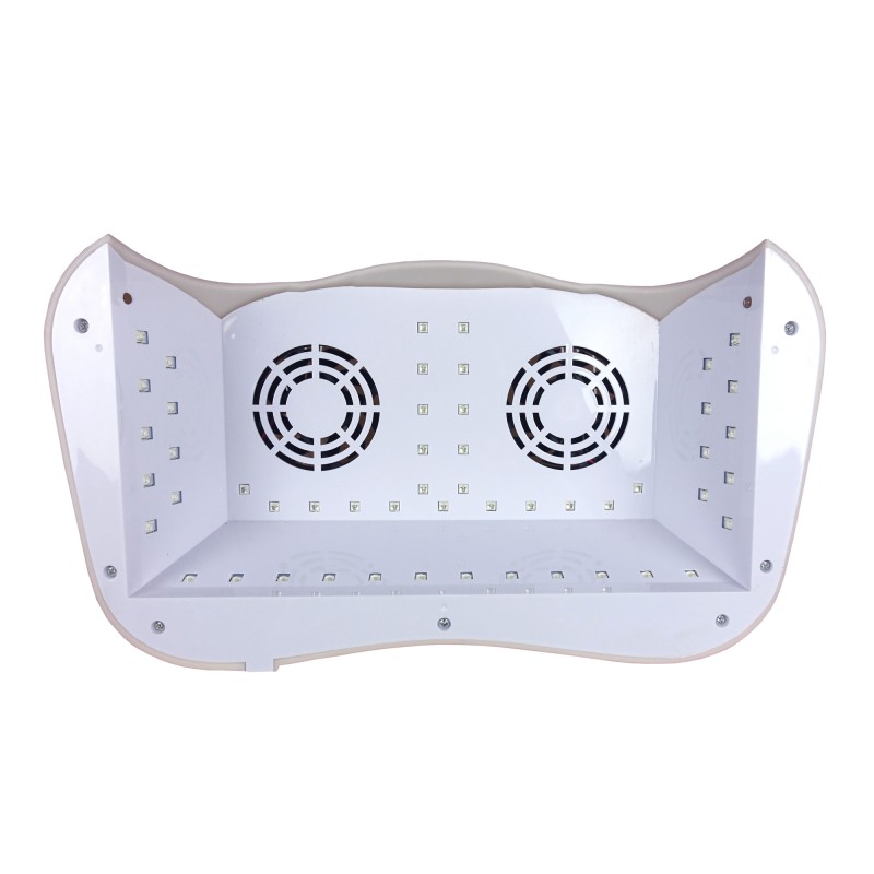 Kombinovaná UV LED lampa má 51 LED diód, ktoré chladia 2 zabudované ventilátory a tým predlžujú aj ich životnosť. Umiestnenie žiaroviek je v strede aj po stranách, čo umožňuje kvalitné vytvrdnutie všetkých gélov a gél lakov za extrémne krátky čas. Nemá dno, takže je ľahko využiteľná aj pri pedikúre. Je veľmi ľahká a má kvalitné prevedenie, ktoré si obľúbia aj náročnejšie zákazníčky. Je vhodná do nechtových salónov.

